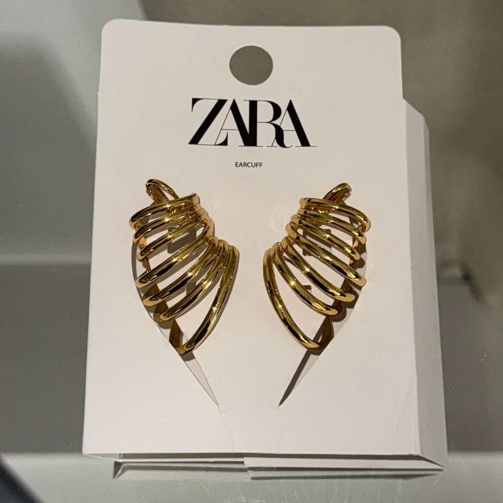 Zara Multi-Hoop Ear Cuff - Picture 3 of 3